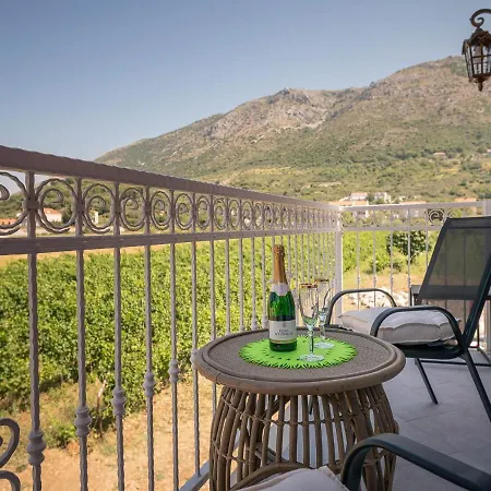 Liberty 察夫塔特